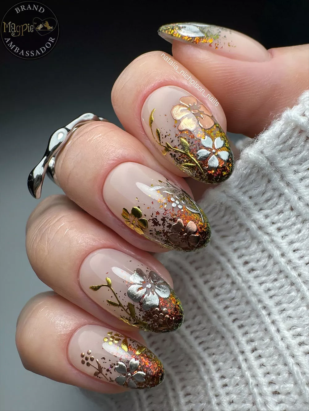Gold Chrome Nails for Autumn