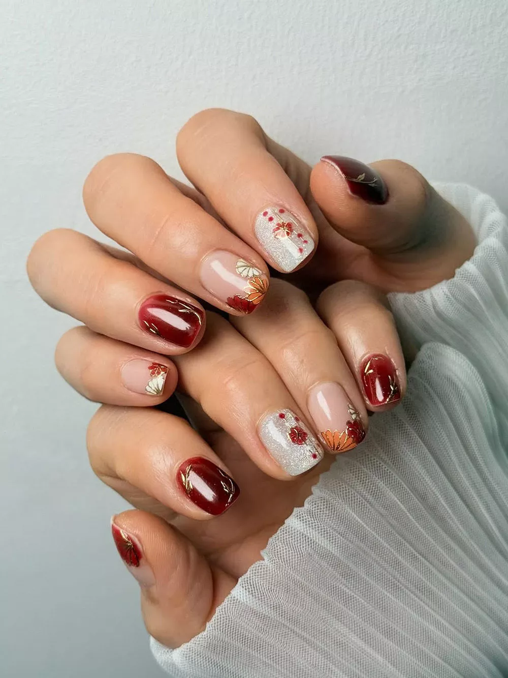 Gold Chrome Nails for Autumn