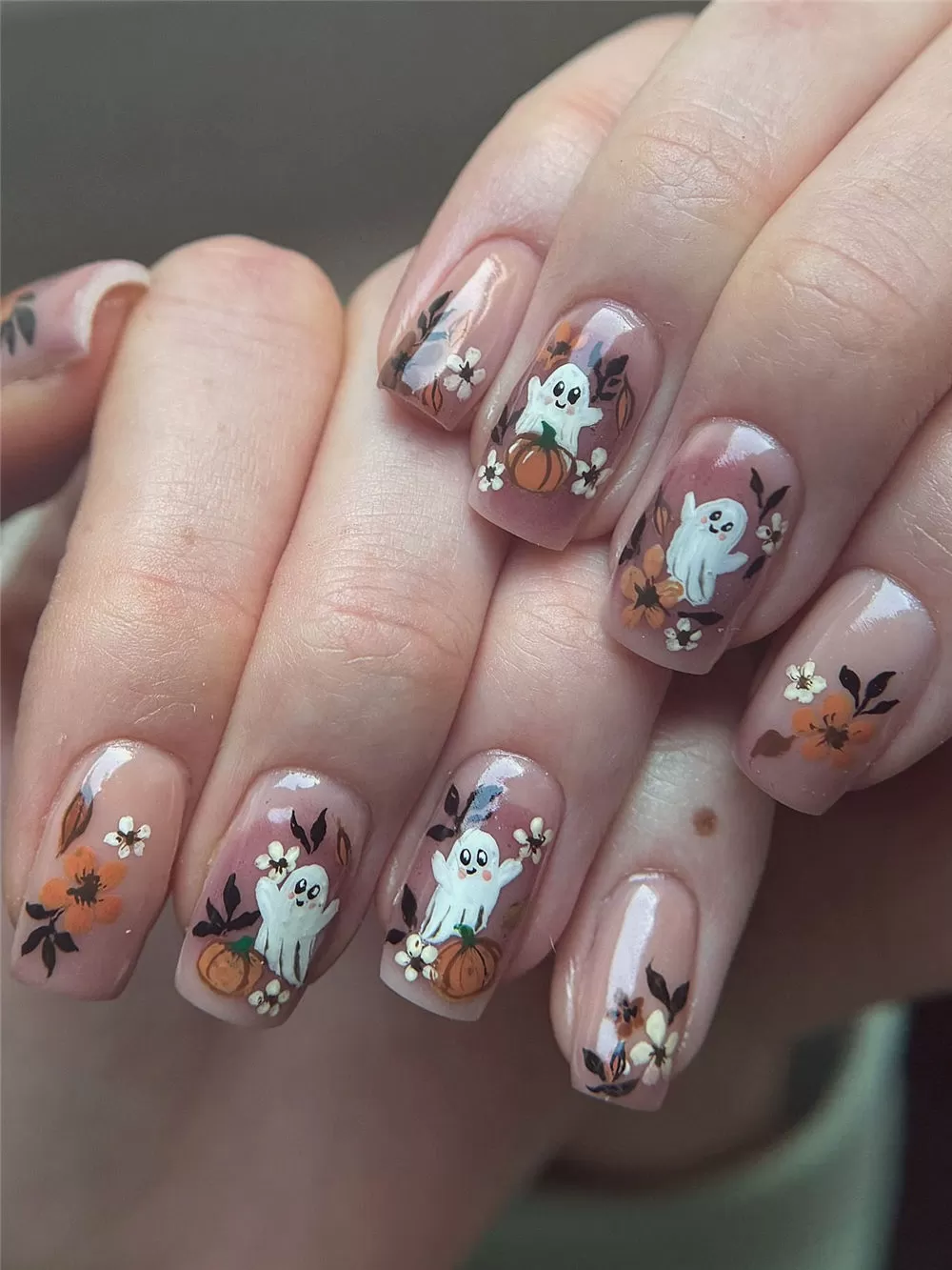 Cute Ghost Halloween Manicure